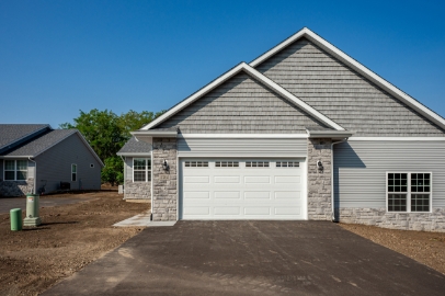 5695 Roy's Ridge (T) - 1